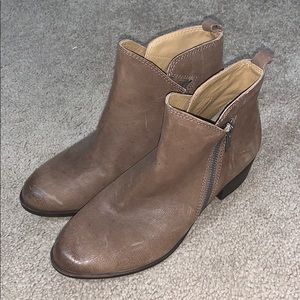 Lucky brand boots brown